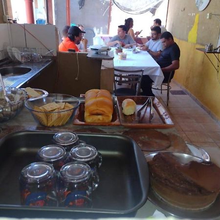 Pousada Recanto Alaketu Hospedagens Campo Grande  Exterior foto